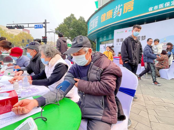 與春天同行，先聲藥業慢病公益行迎風送暖入杭州